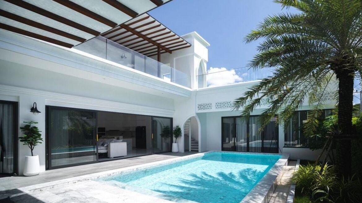 Modern Moroccan Poolvilla Style