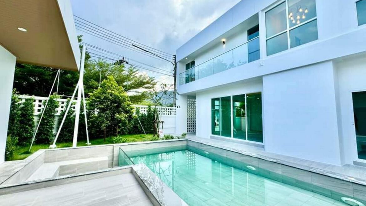 Pool villa in Koh Kaew, Phuket