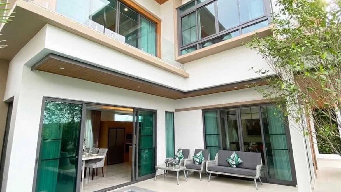 Luxury poolvilla Bang Tao & Layan Beach