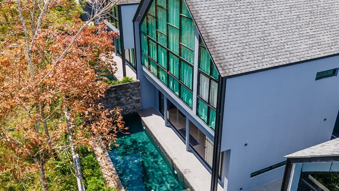 Pool villa in Bangtao