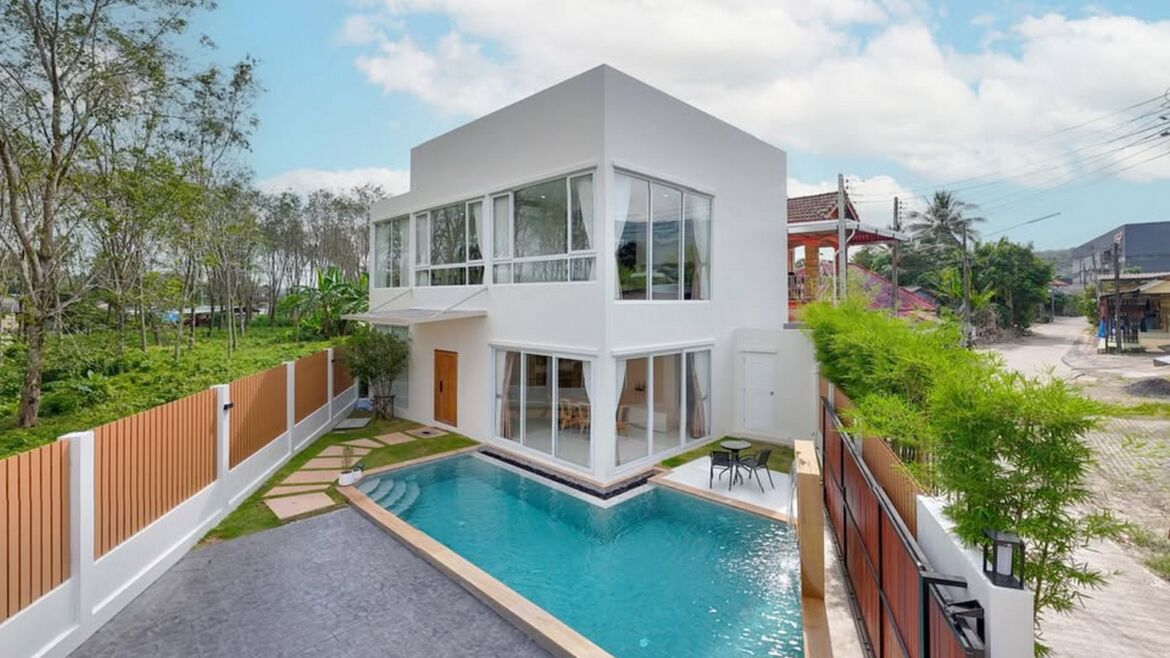 Stunning Modern 2-Storey Pool Villa Near Blue Tree – Spacious, Stylish, and Move-In Ready
